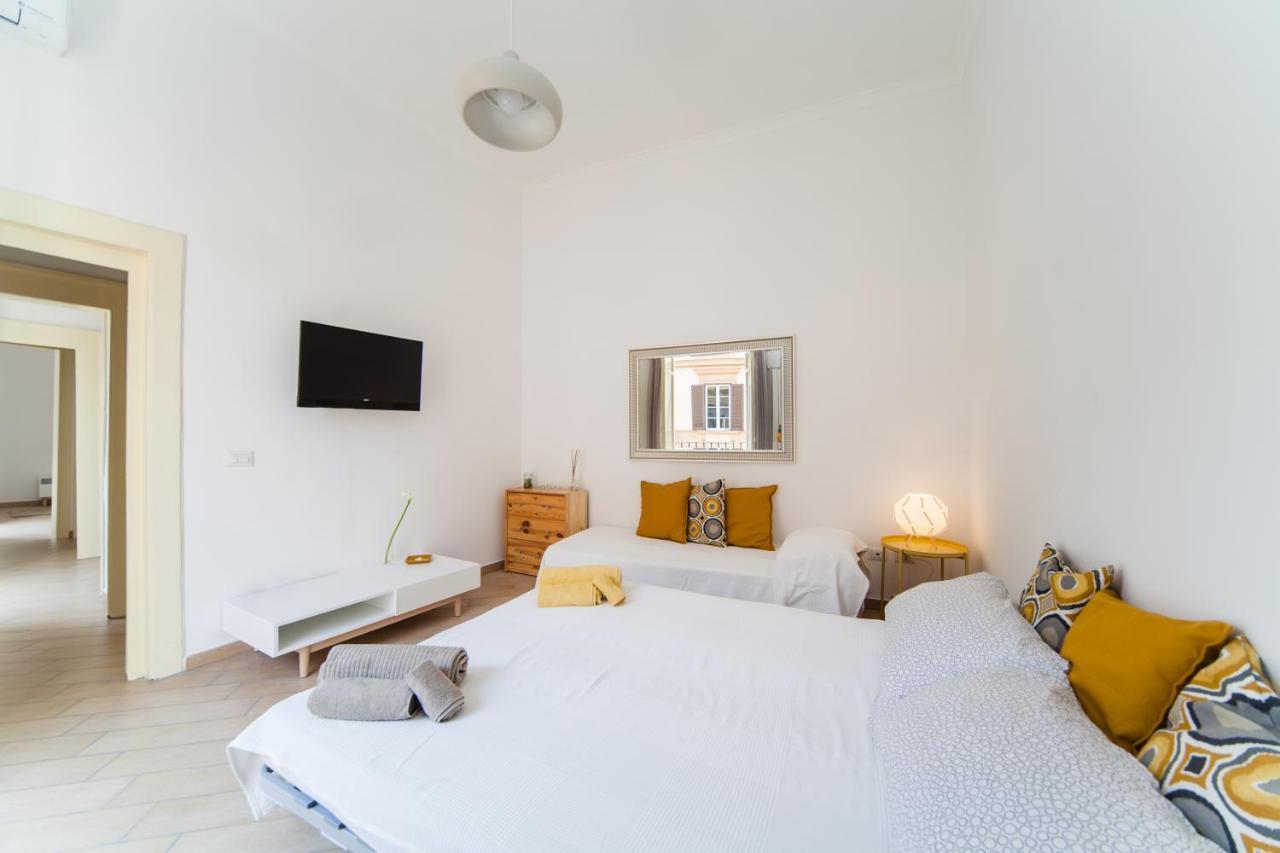 Napoli Centro Suite - Duomo Apartment Exteriör bild