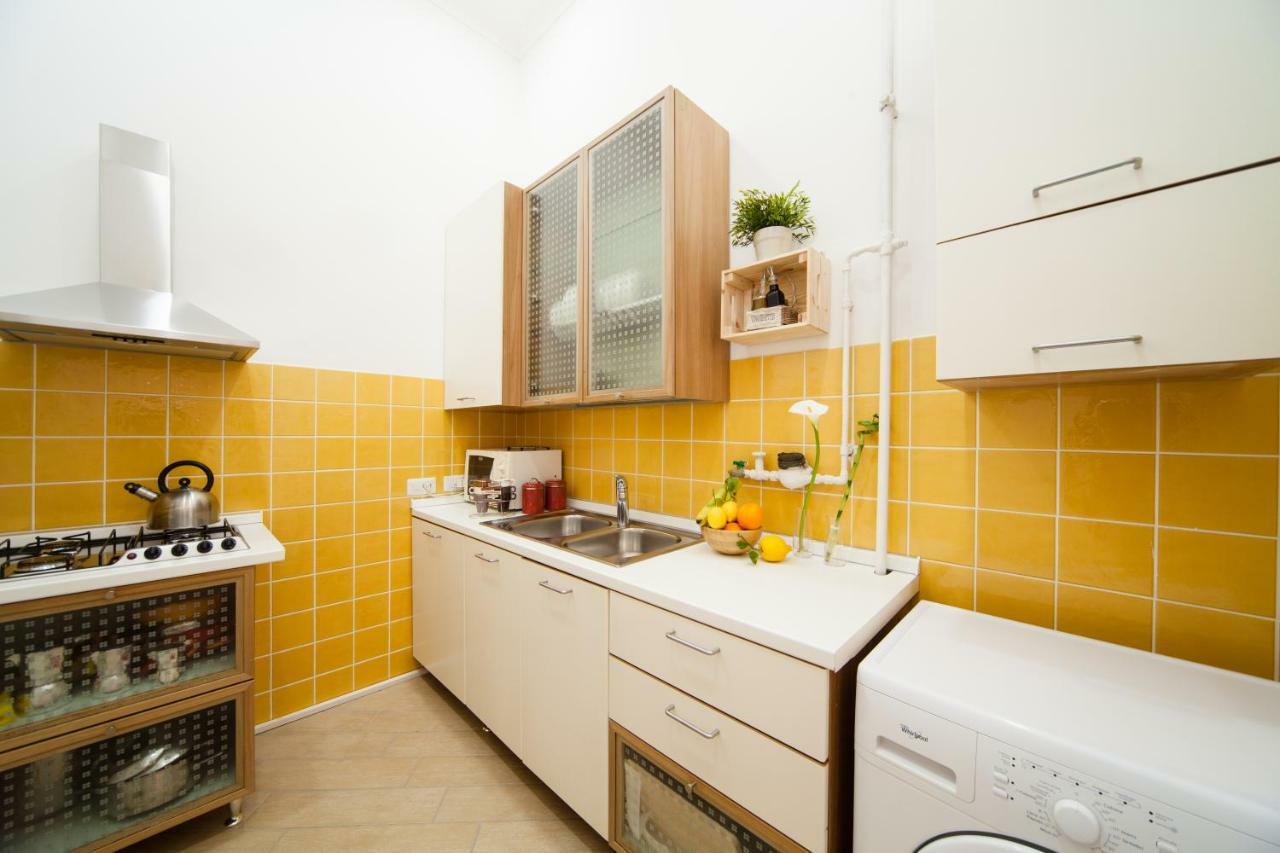 Napoli Centro Suite - Duomo Apartment Exteriör bild